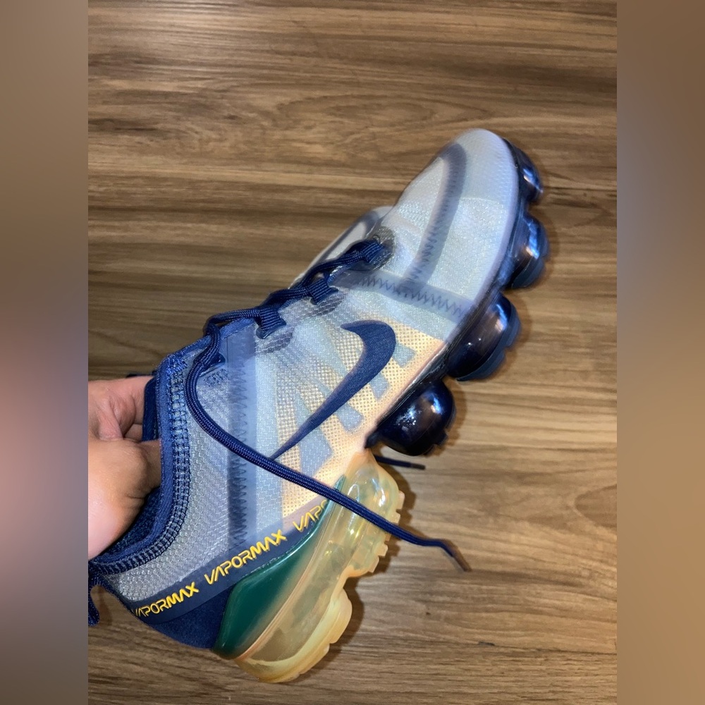 Nike Air VaporMax Navy and Yellow Sneakers Size 8